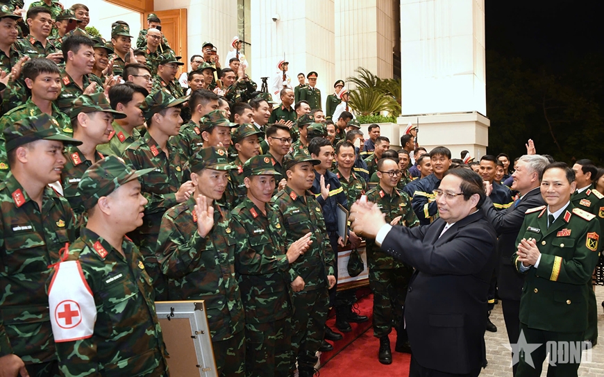 /UploadStore/admin/250409 Tuyen duong luc luong cuu tro dong dat/02.jpg